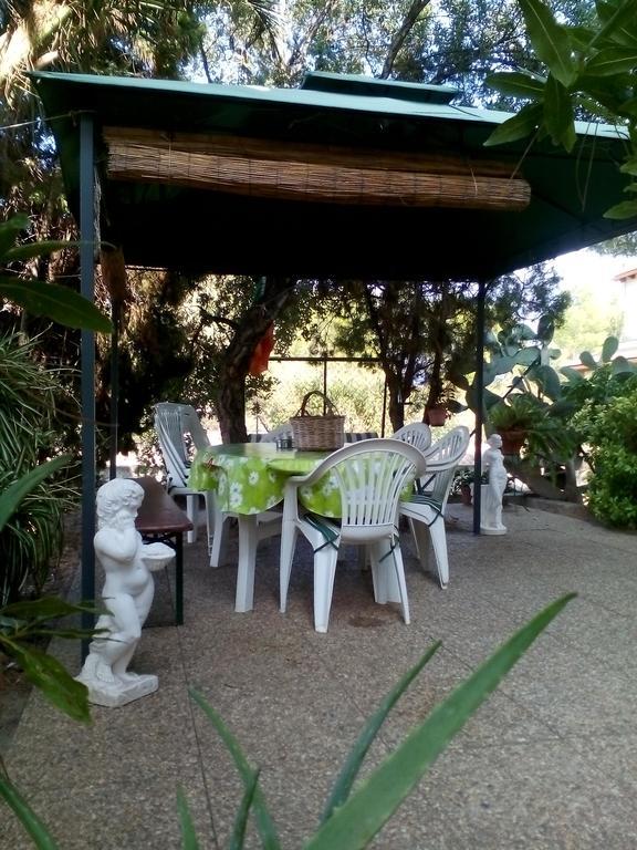 B&B Il Vigneto Capoterra Buitenkant foto