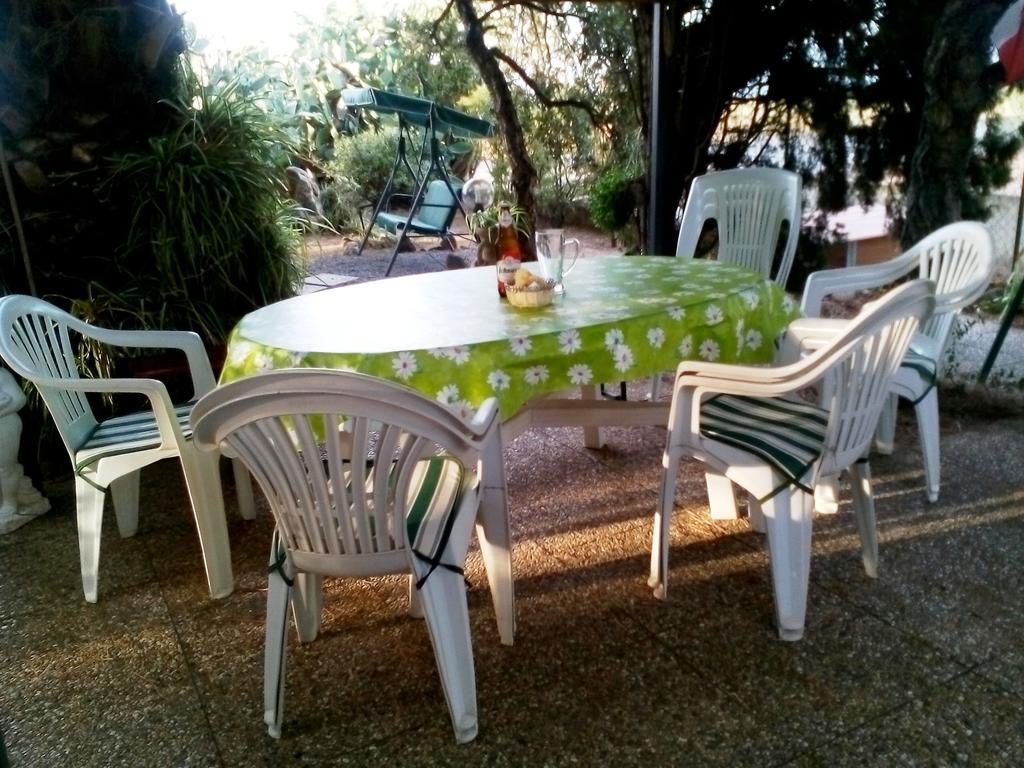 B&B Il Vigneto Capoterra Buitenkant foto