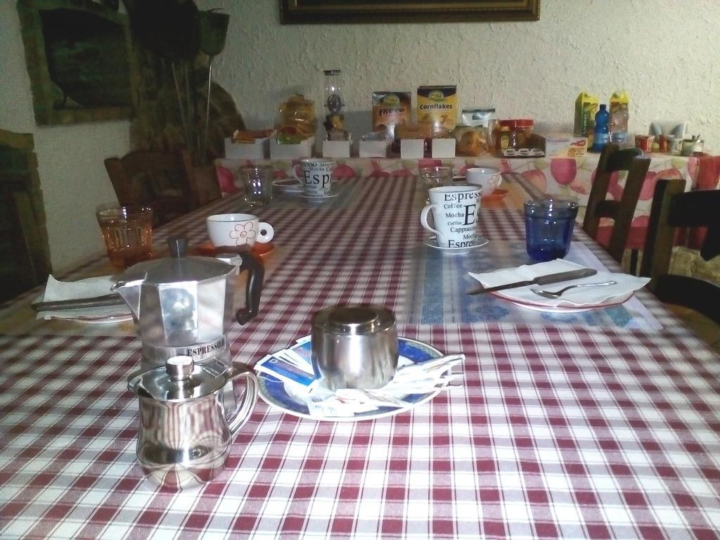 B&B Il Vigneto Capoterra Buitenkant foto
