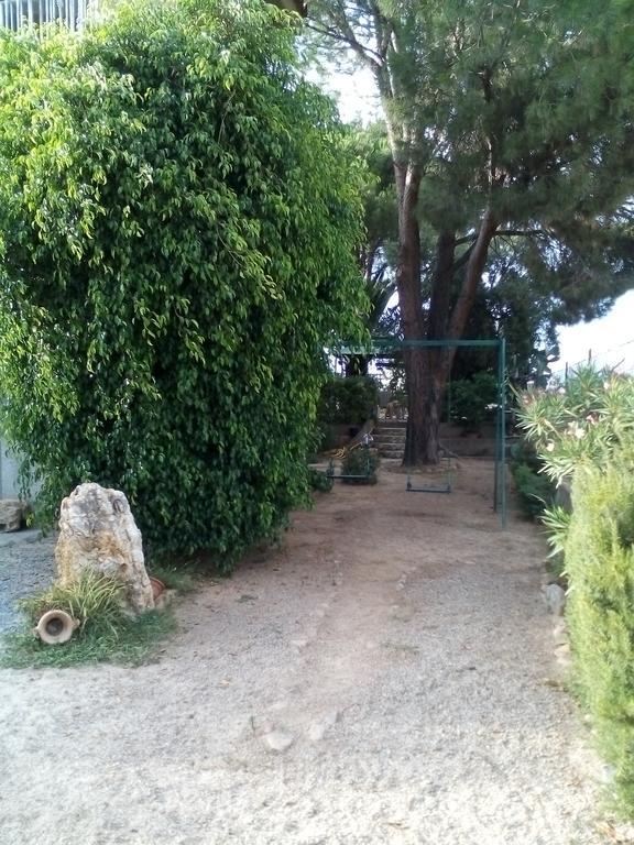 B&B Il Vigneto Capoterra Buitenkant foto