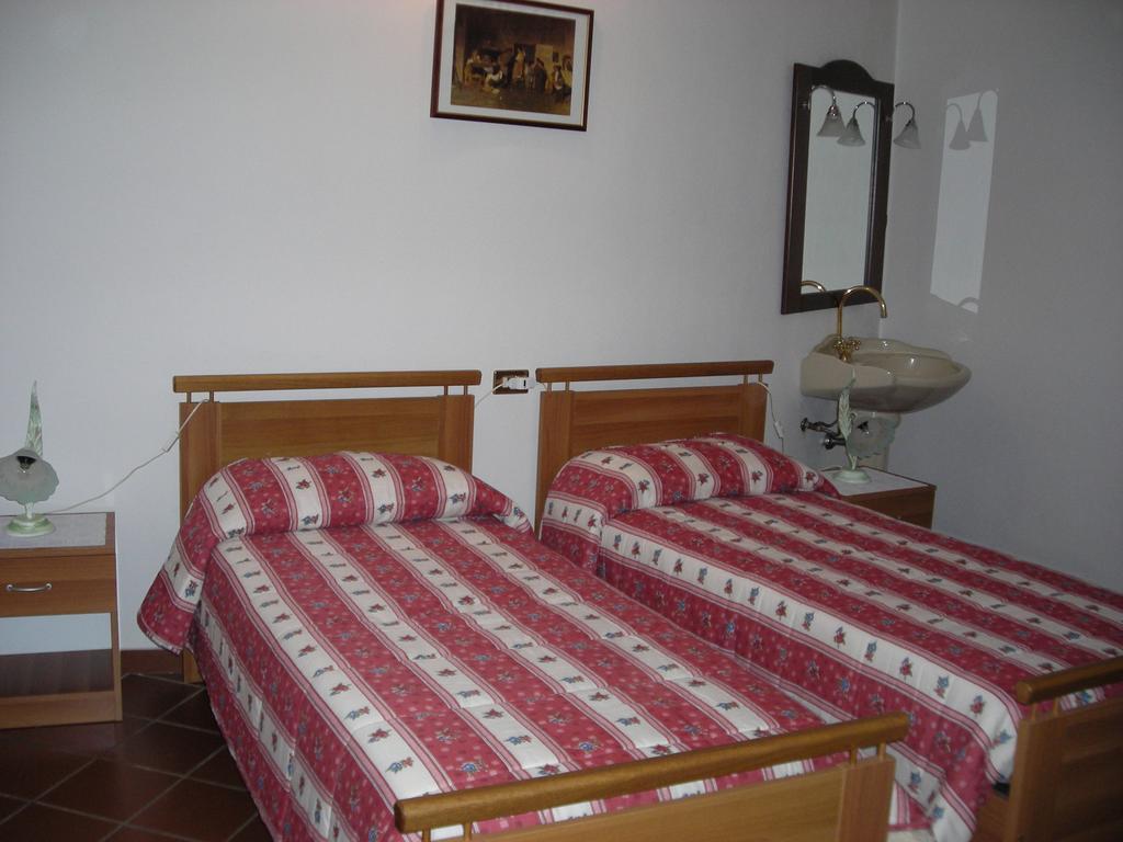 B&B Il Vigneto Capoterra Buitenkant foto